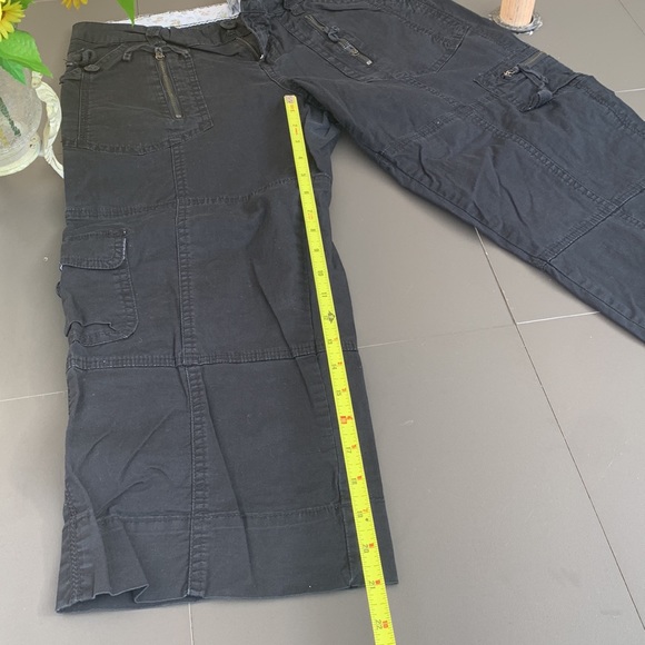 Cargo shorts - Picture 2 of 7